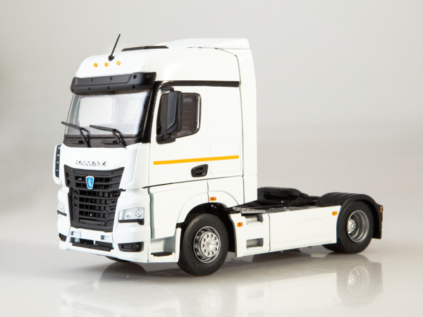 Модель КАМАЗ-54901 масштабная