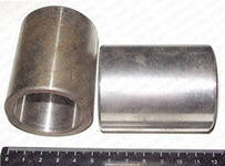 Втулка шкворня КАМАЗ поворотного кулака /сталь/ распорная