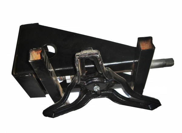 Держатель запасного колеса КАМАЗ/*