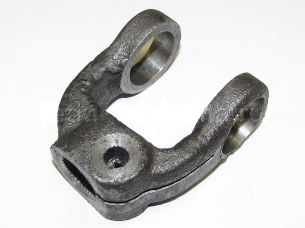 Вилка вала КАМАЗ карданного рулевого