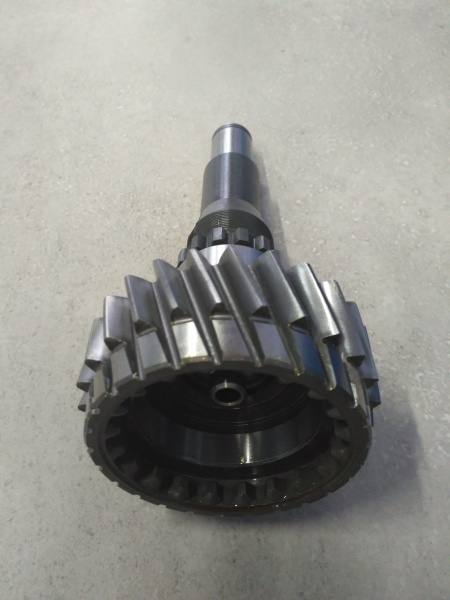 Вал первичный КПП КАМАЗ 152 /голый, со втулкой/,